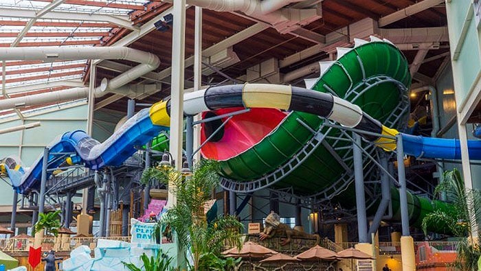 indoor, waterpark, waterslides, cabana