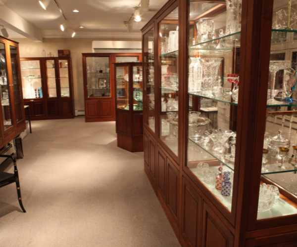 Museum, glass, showcases, deligate