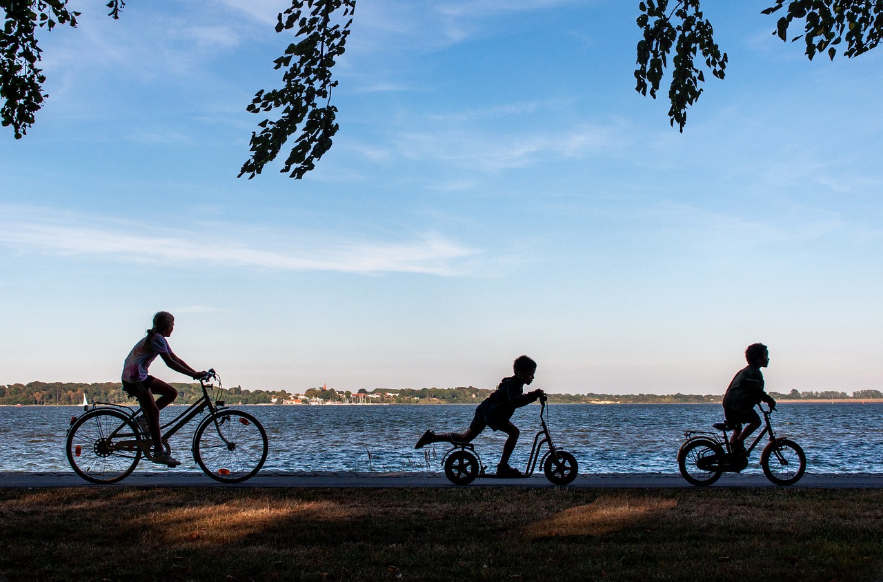 scooter, bicycle, leisure time-7396608.jpg