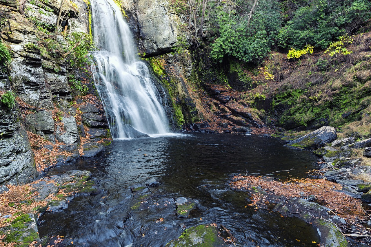 waterfall, landscape, nature-1806979.jpg